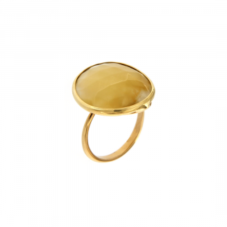 Anello in oro giallo 18kt con corindone giallo forma irregolare