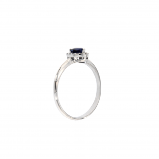 Anello in oro bianco 18kt con zaffiro blu cuore 5mm e diamanti G VS1
