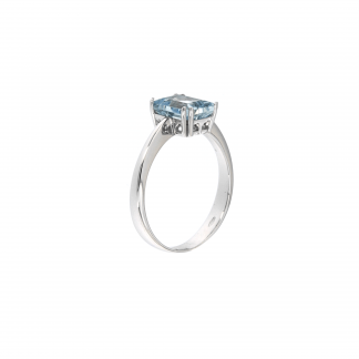 Anello in oro bianco 18kt con acquamarina ottagonale 8x6mm