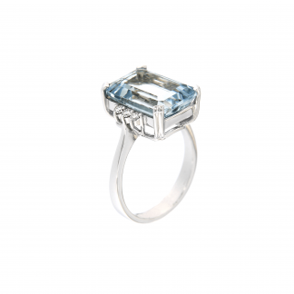 Anello in oro bianco 18kt con acquamarina ottagonale 14x10mm e diamanti GVS1