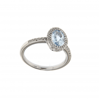 Anello in oro bianco 18kt con acquamarina ovale 8x6mm e diamanti GVS1