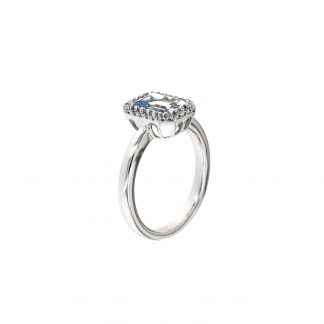 Anello in oro bianco 18kt con acquamarina ottagonale 8x6mm e diamanti GVS1