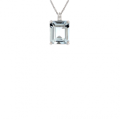 Pendente in oro bianco 18kt con acquamarina taglio ottagonale 12x10mm e diamanti GVS1