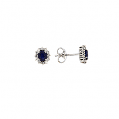 Orecchini in oro bianco 18kt con zaffiro taglio ovale 5x4mm  e contorno in diamanti GVS1