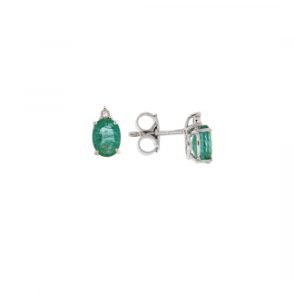 Orecchini in oro bianco 18kt con smeraldo taglio ovale 7x5mm e diamanti GVS1